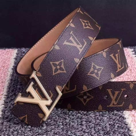 cinto louis vuitton original precio|Cinturones .